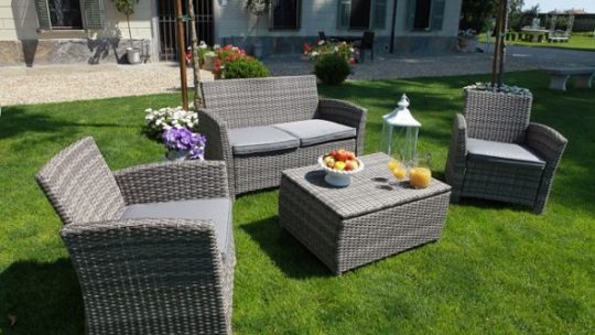 3 consigli per un perfetto salotto in giardino