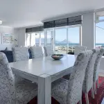 Consigli utili per scegliere il giusto tavolo da pranzo